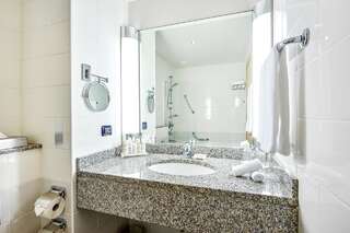 Отель Radisson Blu Hotel, Kyiv City Centre Киев Стандартный двухместный номер с 1 кроватью или 2 отдельными кроватями-3