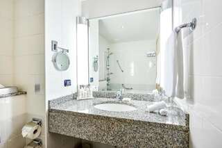 Отель Radisson Blu Hotel, Kyiv City Centre Киев Стандартный двухместный номер с 1 кроватью или 2 отдельными кроватями-7